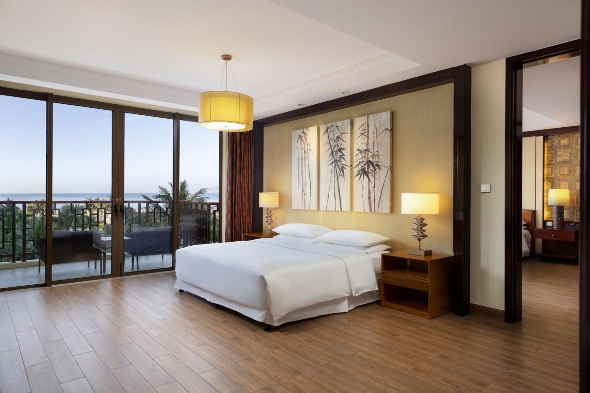 Sheraton Shenzhou Peninsula Resort Wanning Bagian luar foto