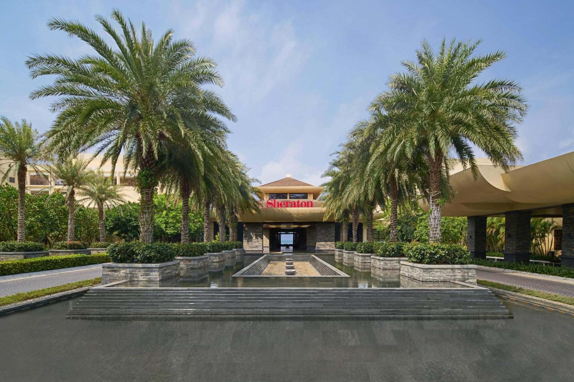Sheraton Shenzhou Peninsula Resort Wanning Bagian luar foto