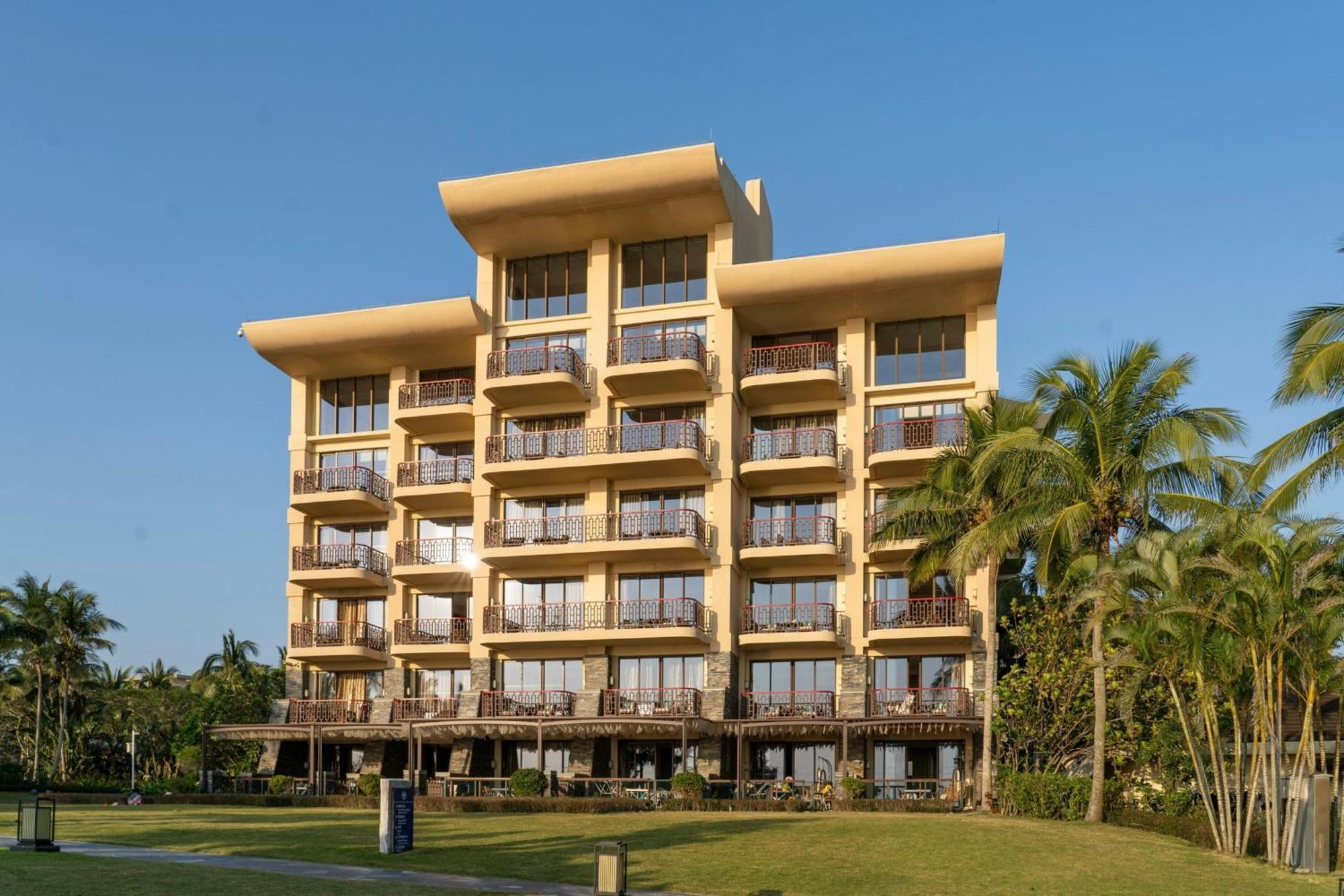 Sheraton Shenzhou Peninsula Resort Wanning Bagian luar foto